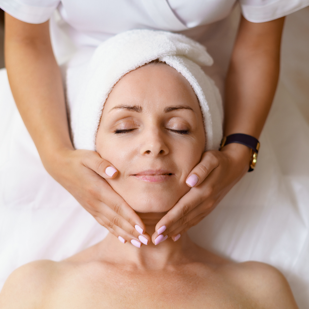 Traditional Massage Oil Traditional massage oil and face massage services by Balinese